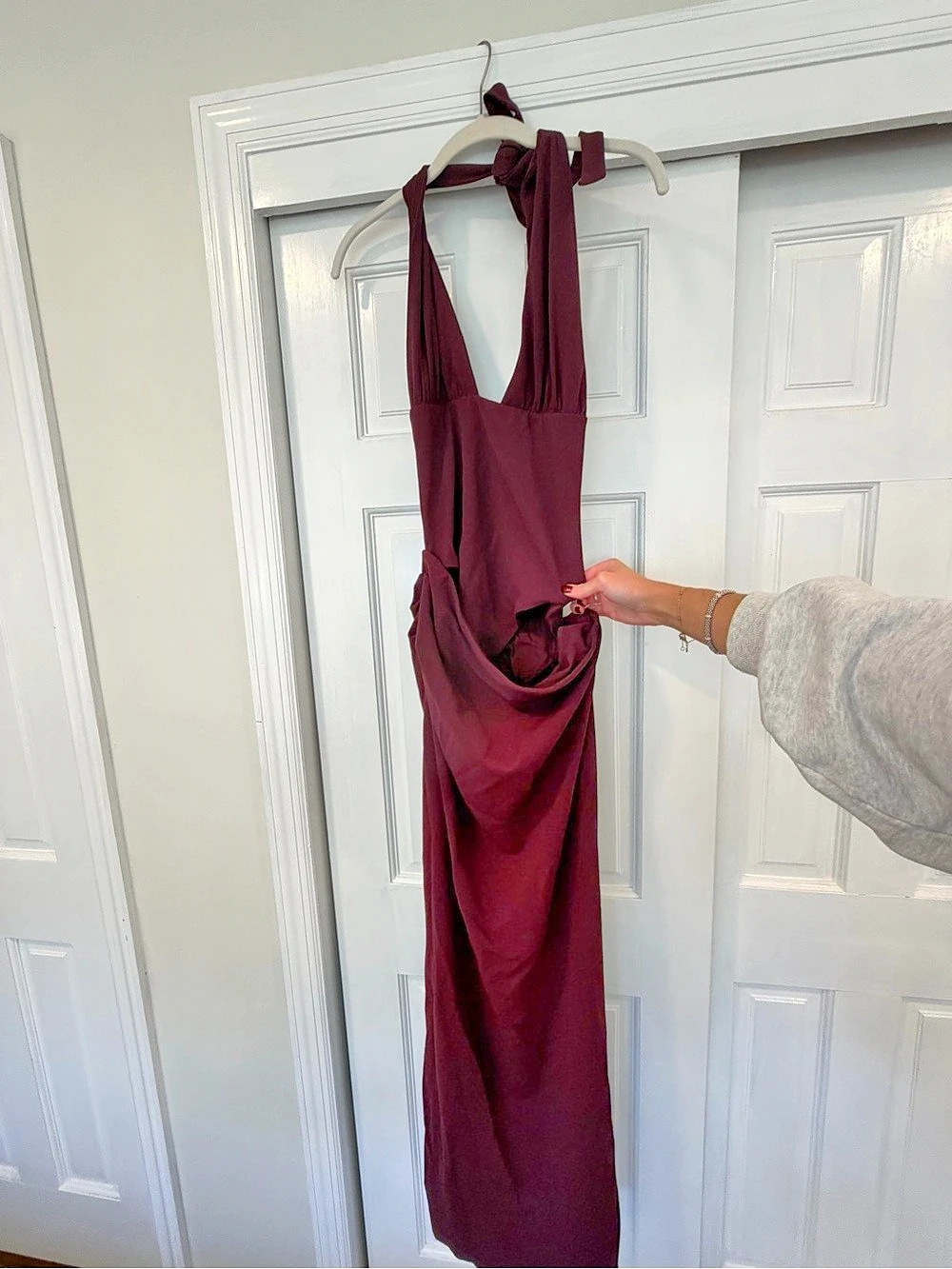White Fox Sweet Skies Maxi Dress in Burgundy Size Small